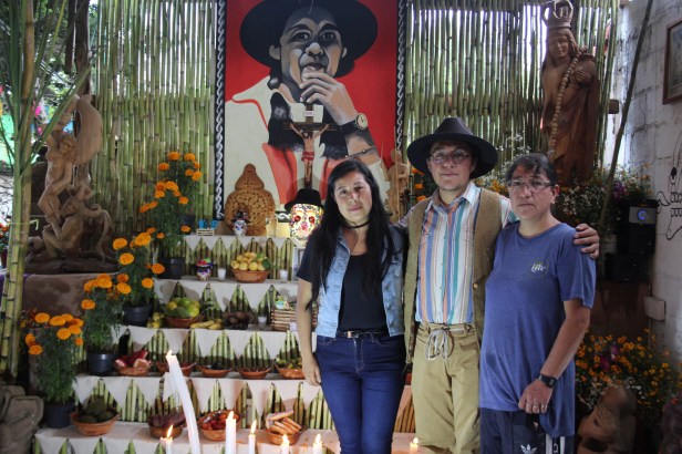 Olimpia, Zeuz y Ethel